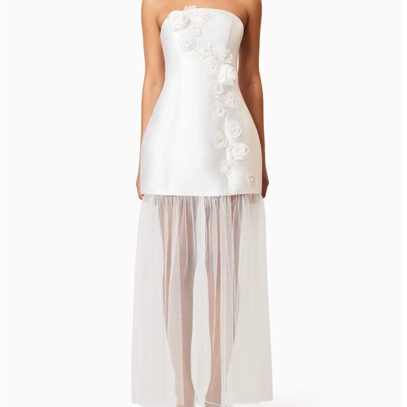 Elliatt Oleander Strapless Maxi Dress In White